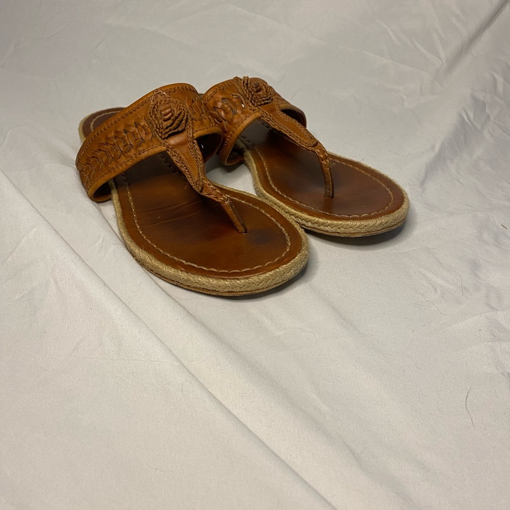 Size 8.5 US